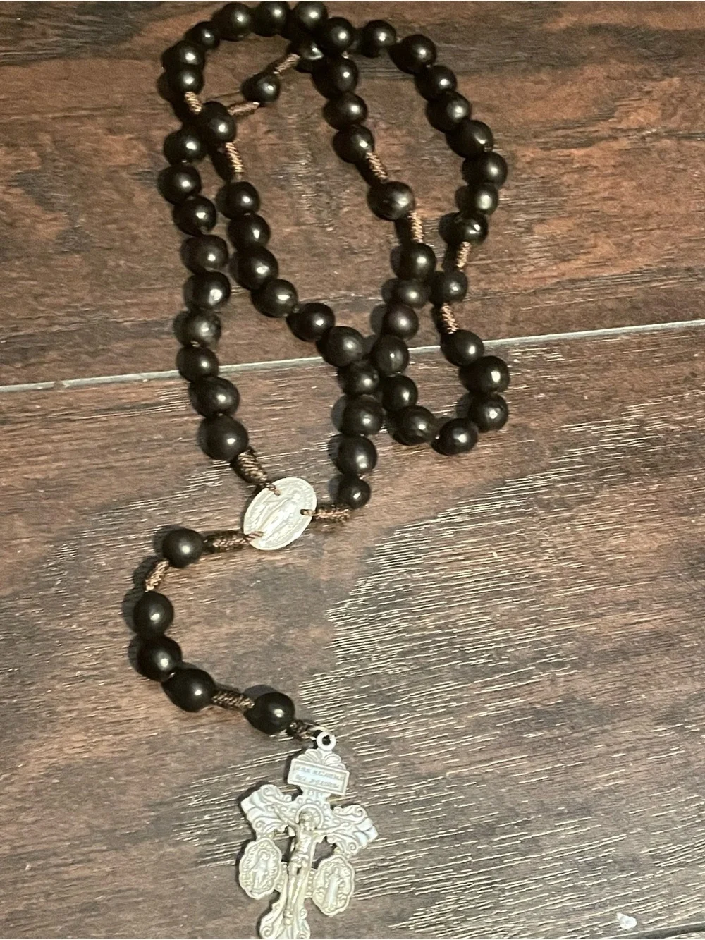 Men's Black Wooden Rosary feat. Our Lady Of The Miraculous Medal with Crucifix